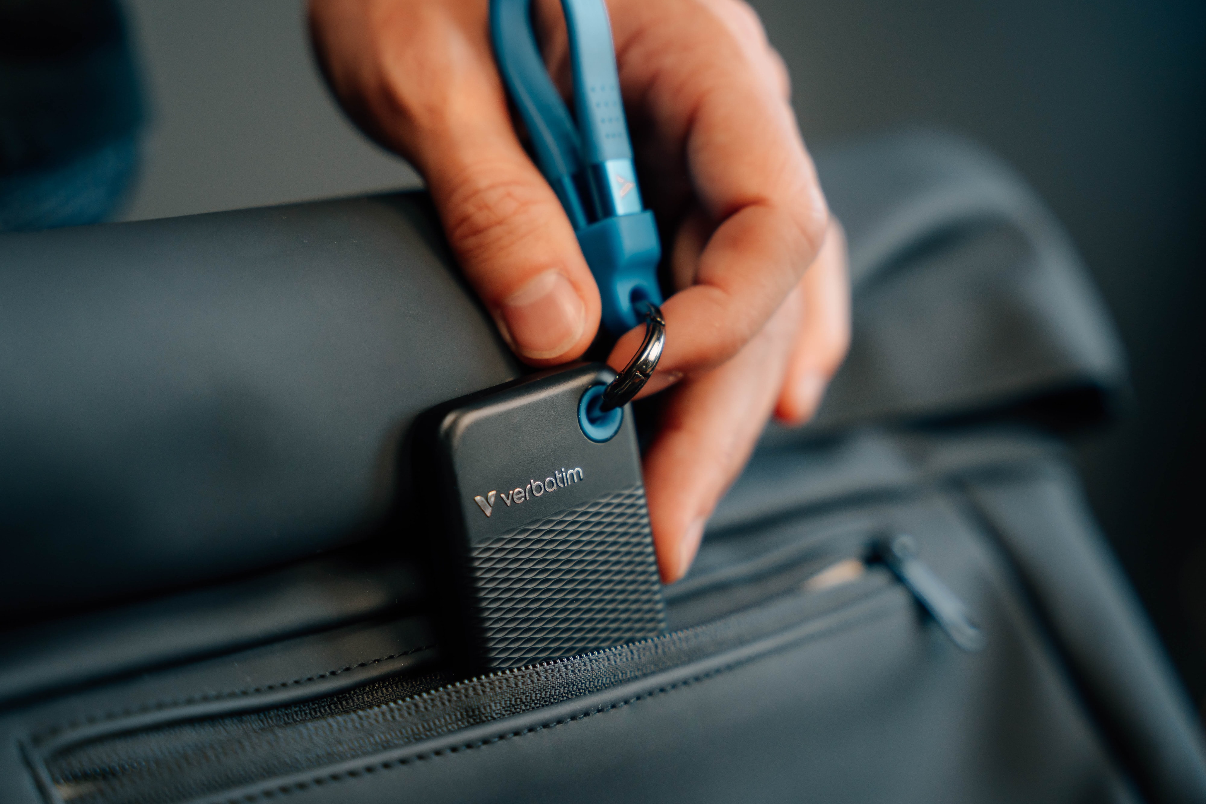 VERBATIM Externe SSD Pocket 2TB schwarz-blau VERBATIM Externe SSD Pocket 2TB schwarz-blau