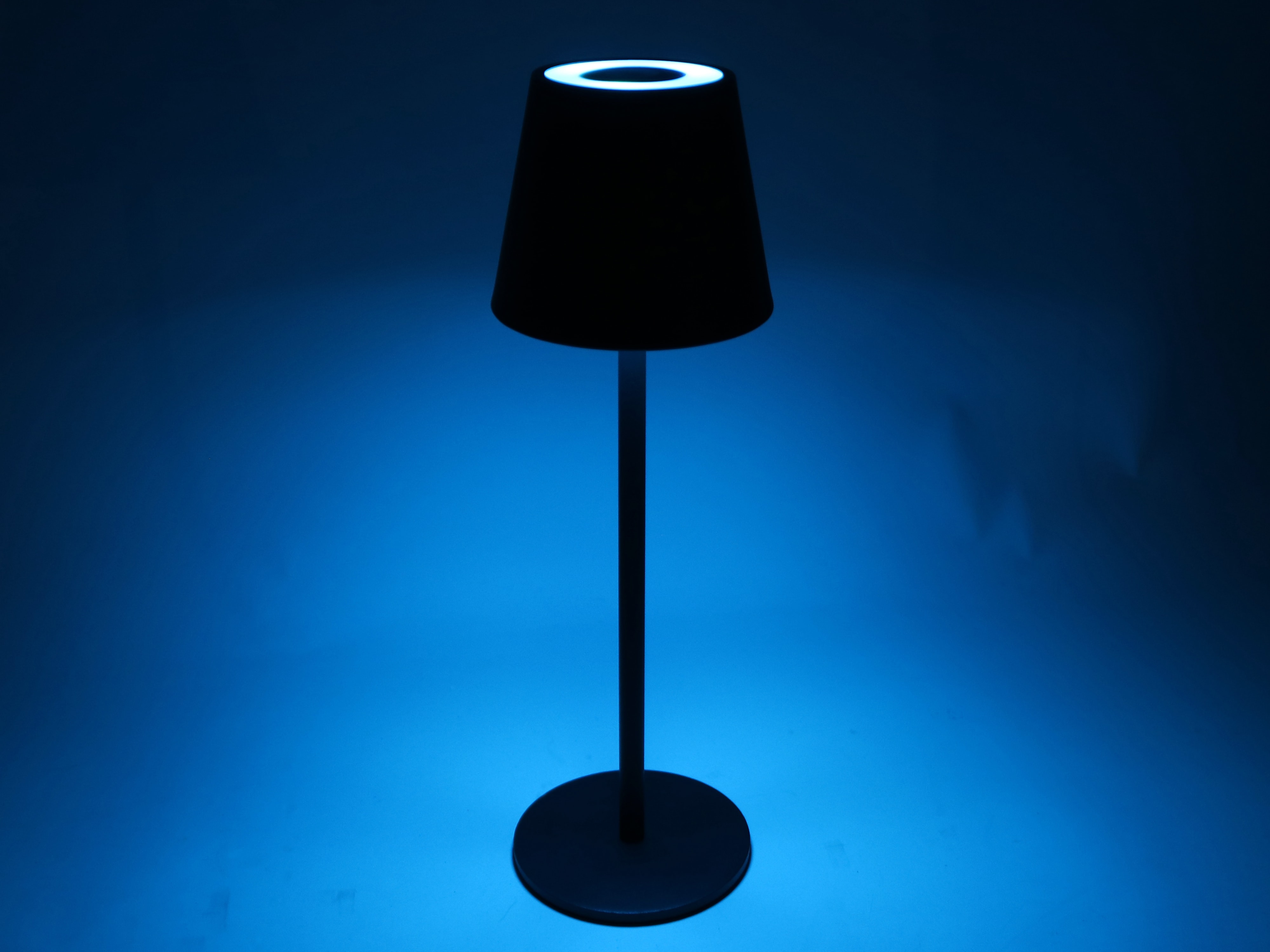 DAYLITE LED-Tischleuchte PBG-1238, 4W, 200lm, RGBW, Akku, schwarz DAYLITE LED-Tischleuchte PBG-1238, 4W, 200lm, RGBW, Akku, schwarz