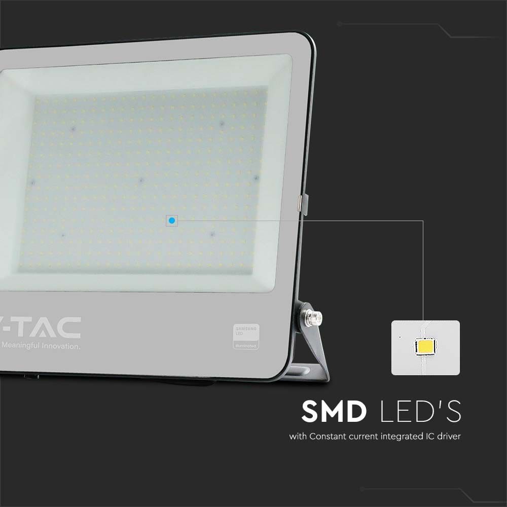 V-TAC LED-Fluter, VT-44003, 300 W, 4000 K, IP65 V-TAC LED-Fluter, VT-44003, 300 W, 4000 K, IP65