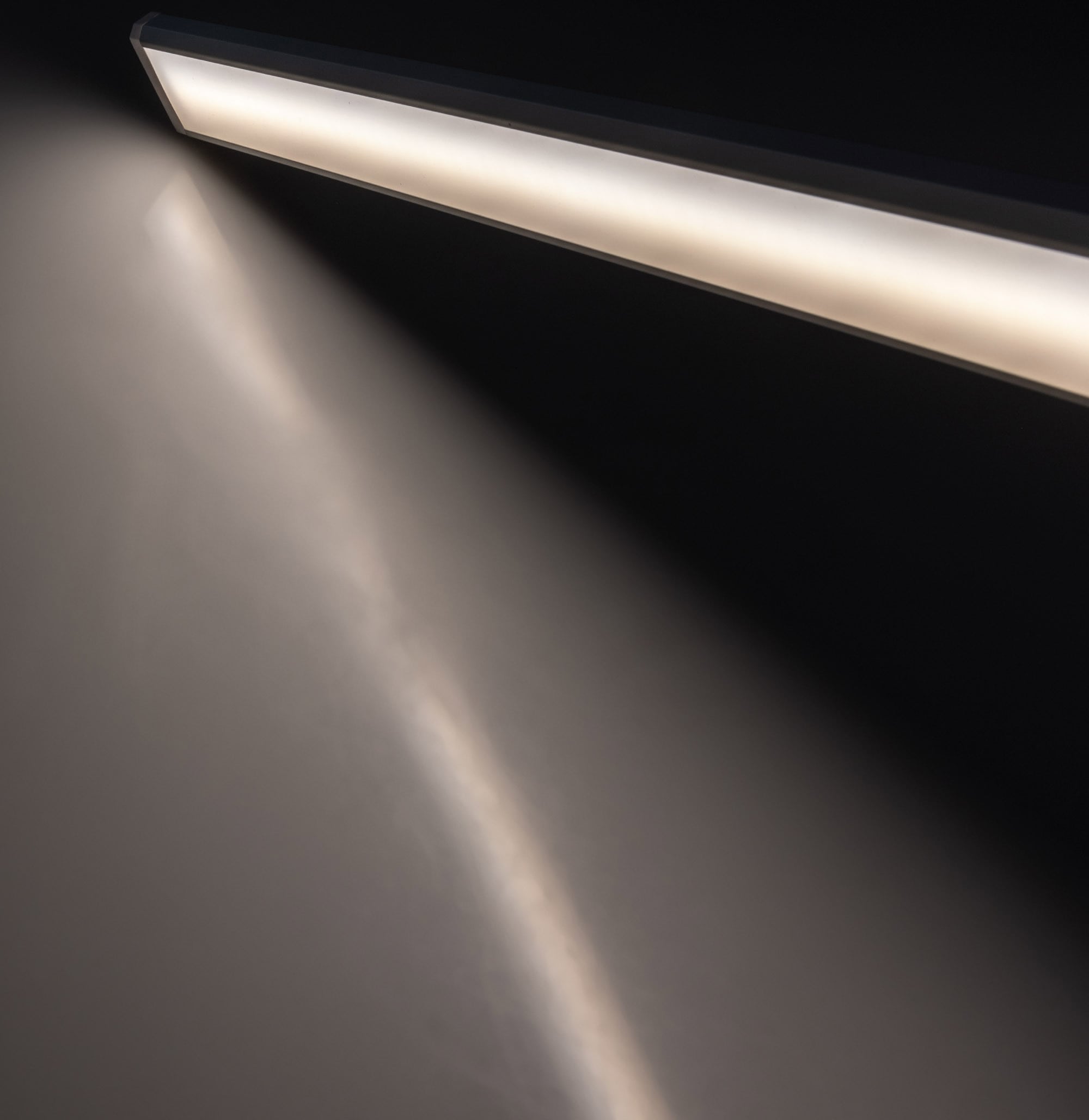 CHILITEC LED-Unterbauleuchte Comprido 600 CCT, EEK: G, 3000...6500 K, 60 cm CHILITEC LED-Unterbauleuchte Comprido 600 CCT, EEK: G, 3000...6500 K, 60 cm