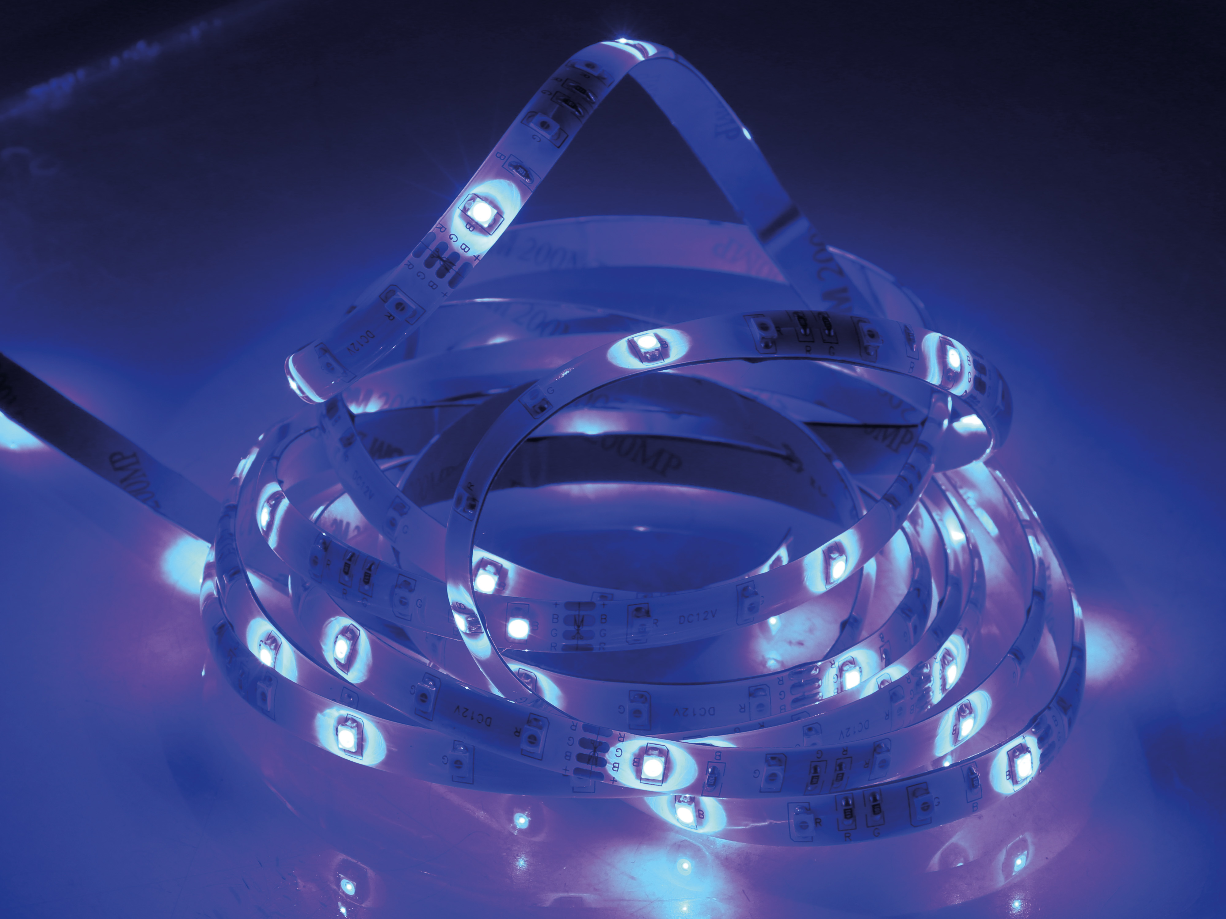 GRUNDIG RGB LED Strip, 3 m, 180 LEDs
