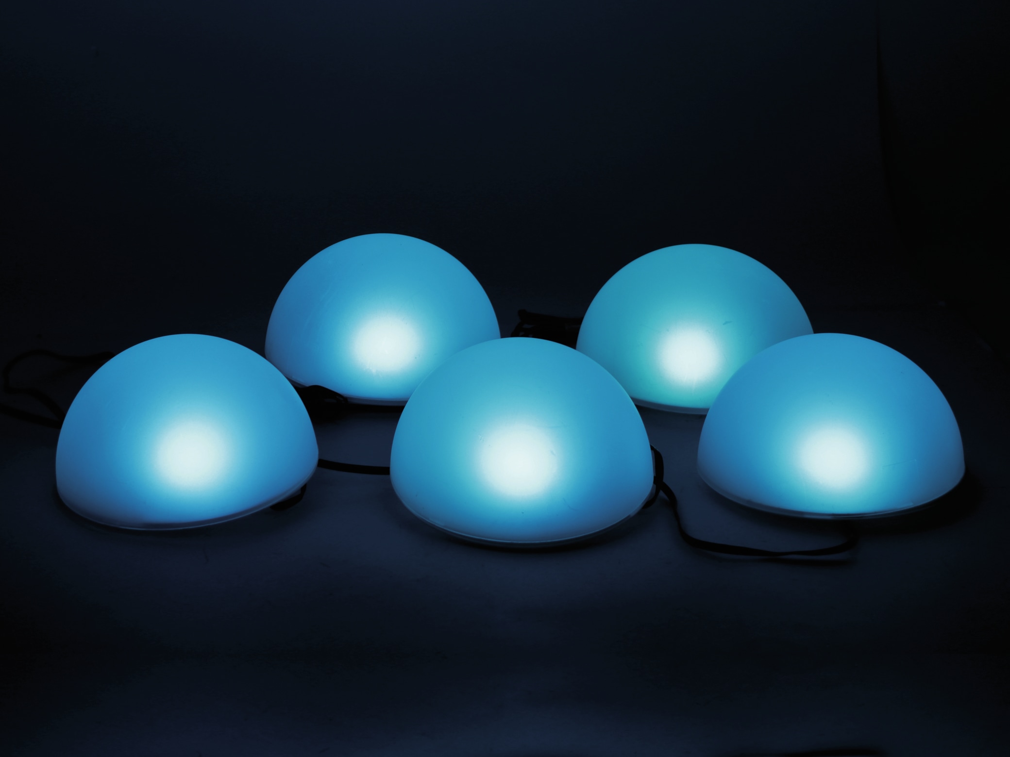 Solar-Bodenlichterkette, 5 Halbkugeln, RGB+WW, Bastelware