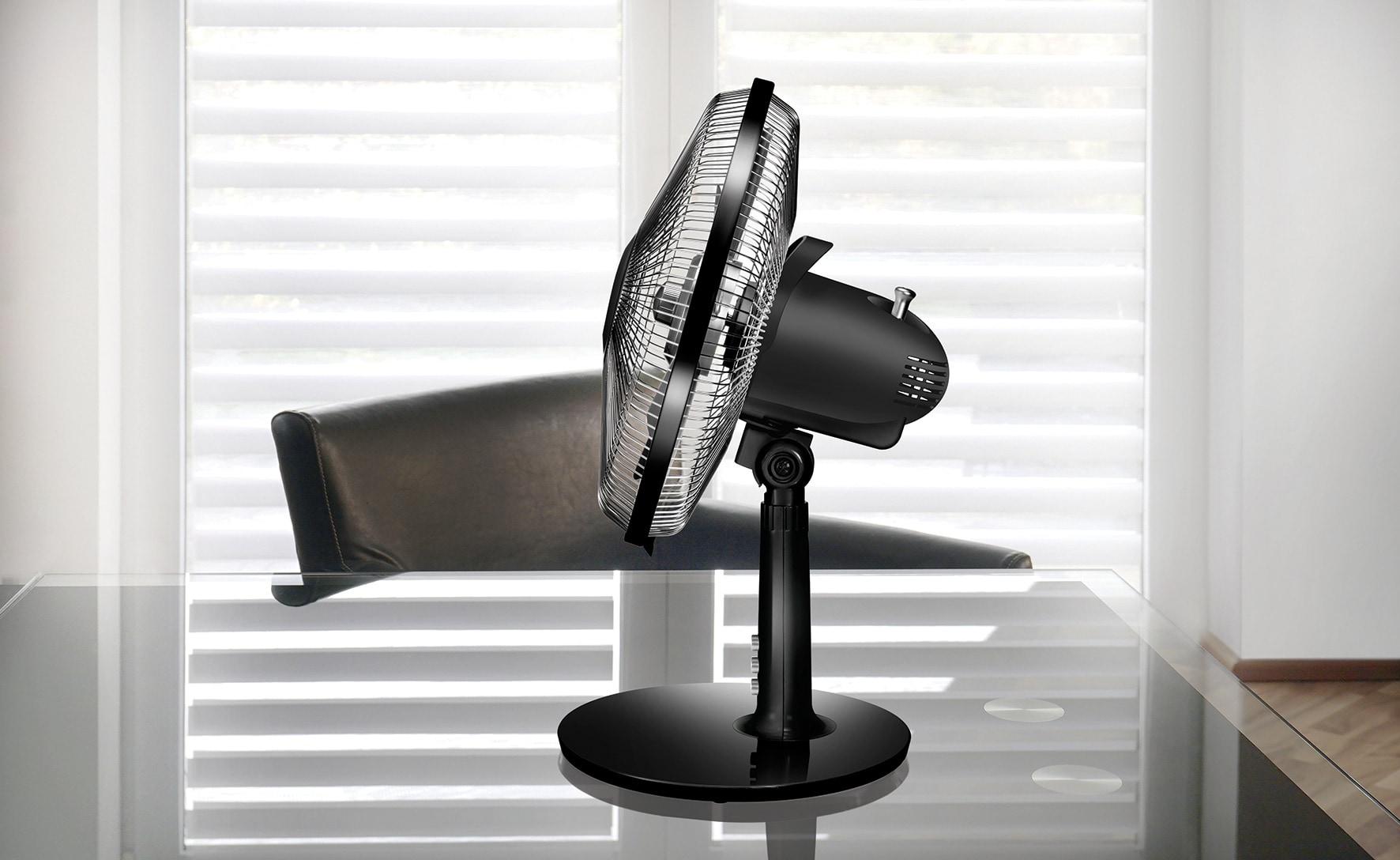 UNOLD Tischventilator 86817, Silverline, 25 W, schwarz/silber UNOLD Tischventilator 86817, Silverline, 25 W, schwarz/silber