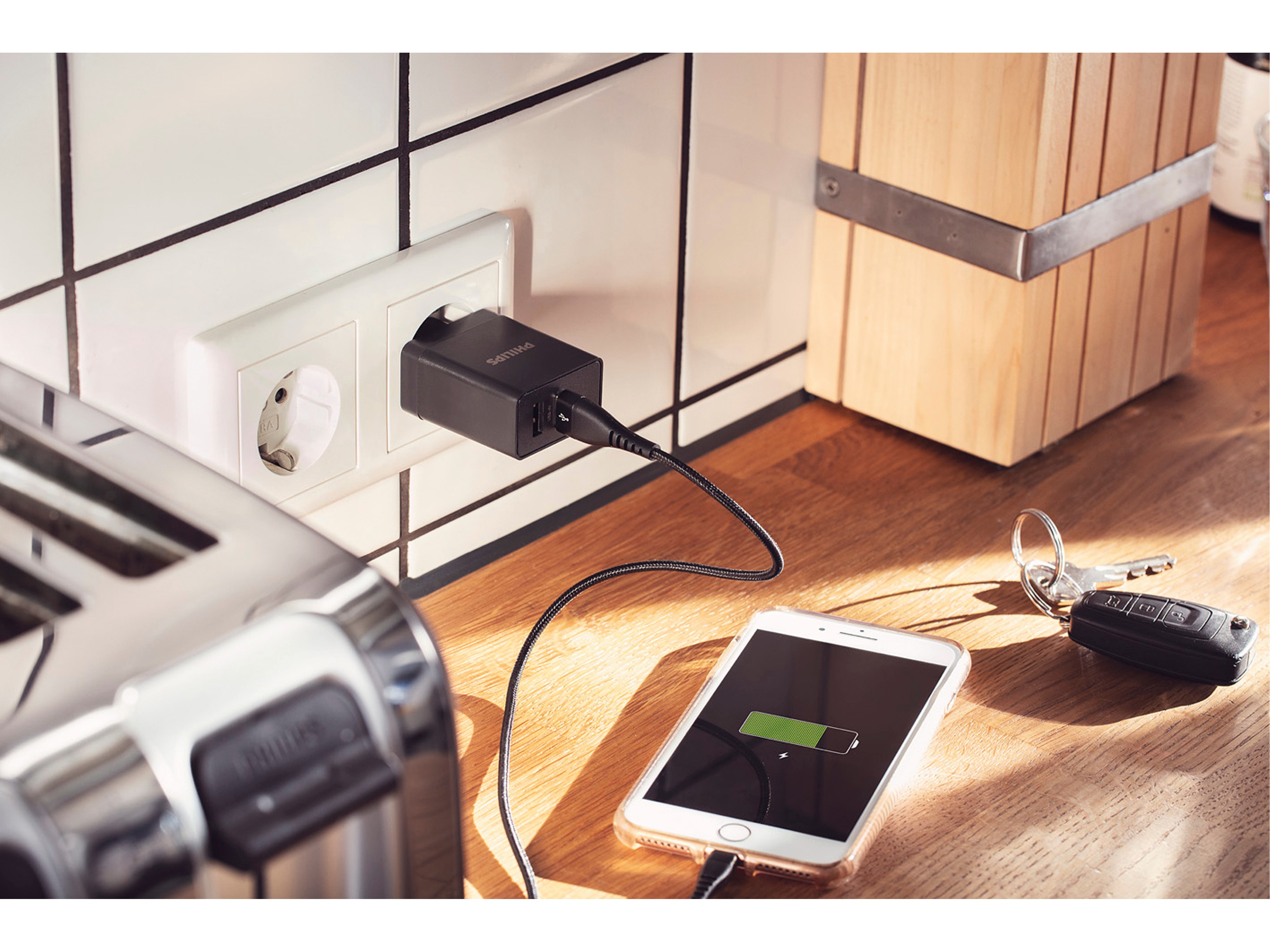PHILIPS USB-Lader 2-fach, 15,5 W, 3,1 A, 2x USB-A PHILIPS USB-Lader 2-fach, 15,5 W, 3,1 A, 2x USB-A