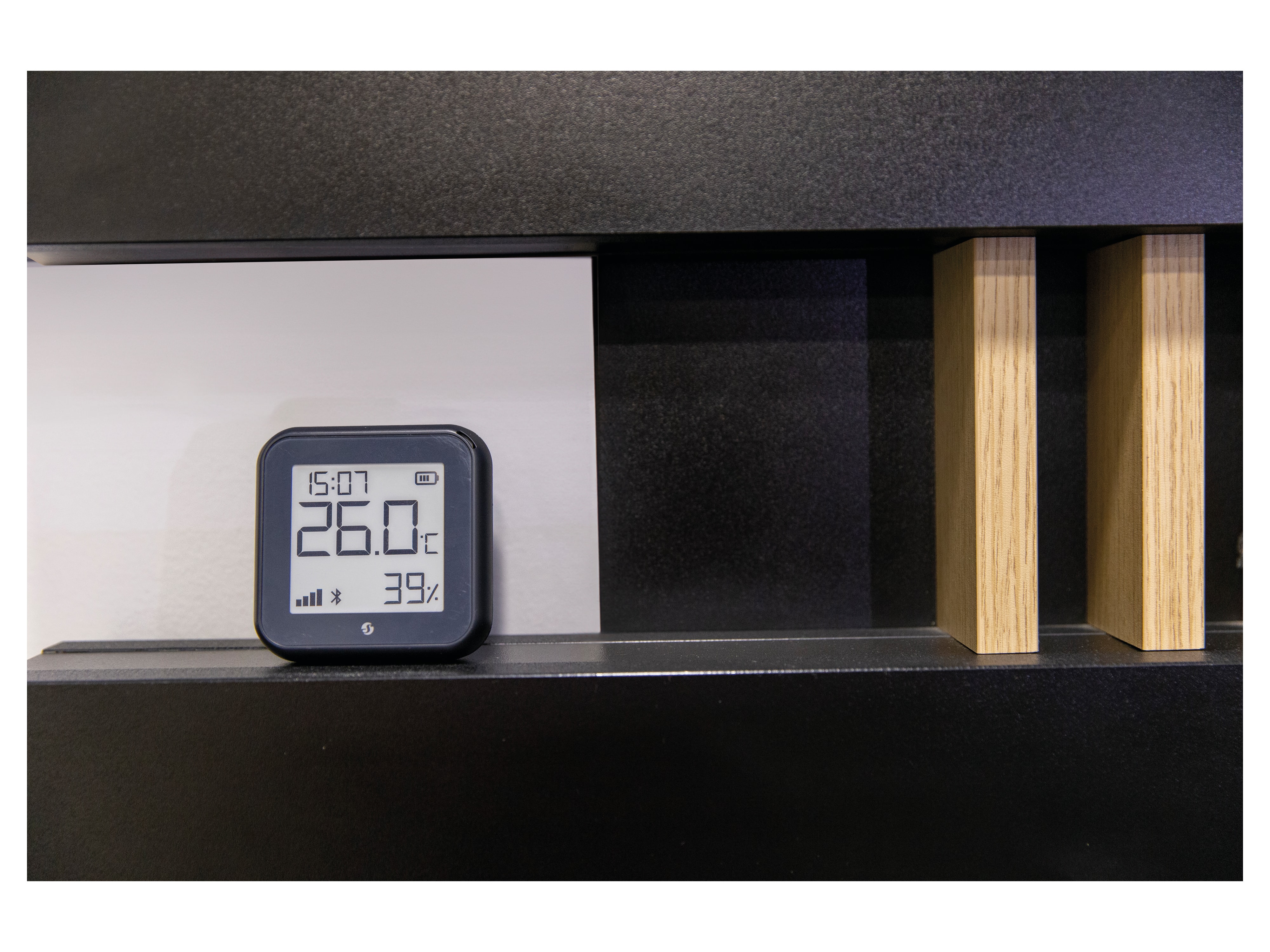 SHELLY WLAN-Temperatur- u. Feuchtigkeitssensor Plus H&T Gen. 3, BT, schwarz SHELLY WLAN-Temperatur- u. Feuchtigkeitssensor Plus H&T Gen. 3, BT, schwarz