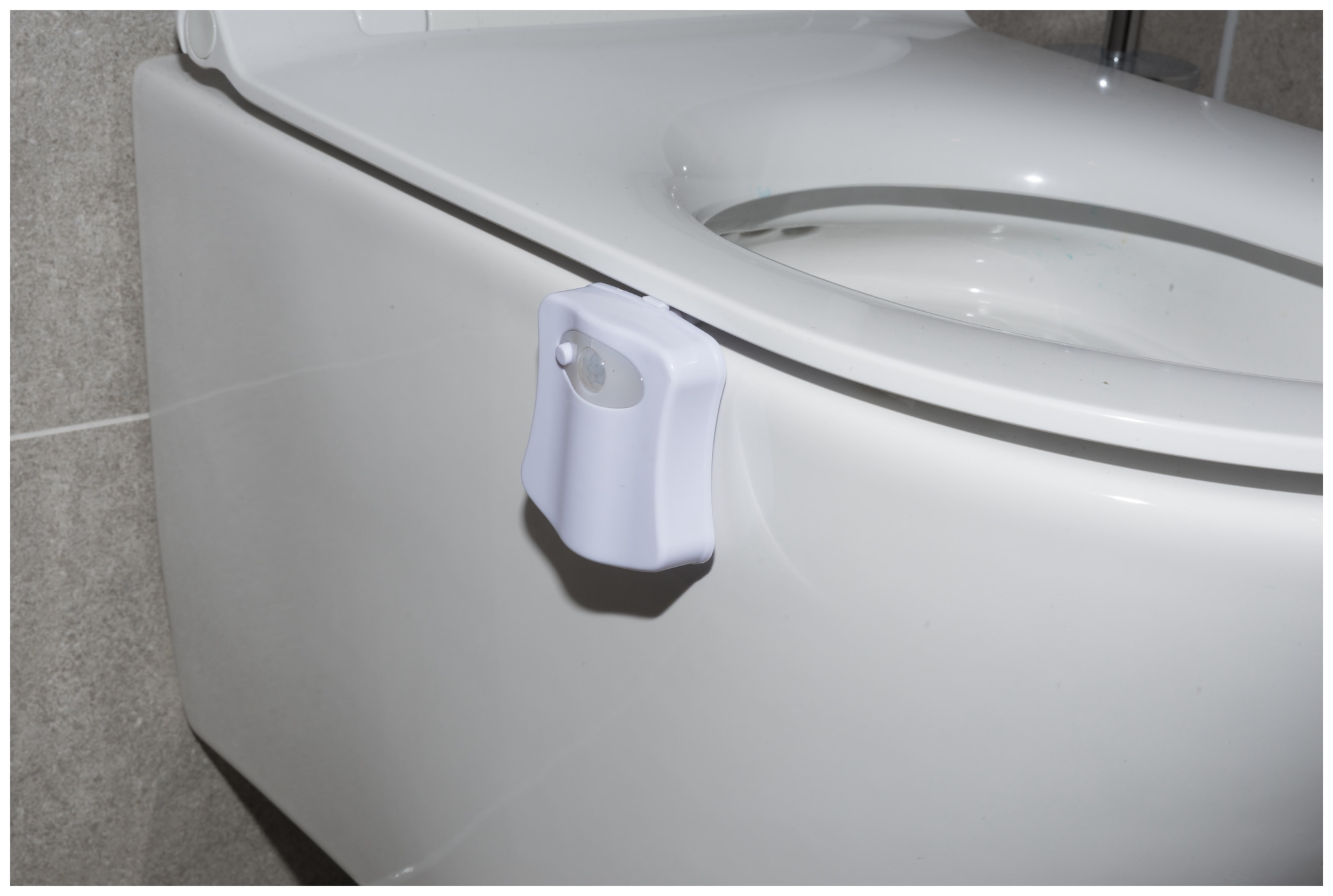 GRUNDIG LED Toiletten-Licht RGB GRUNDIG LED Toiletten-Licht RGB