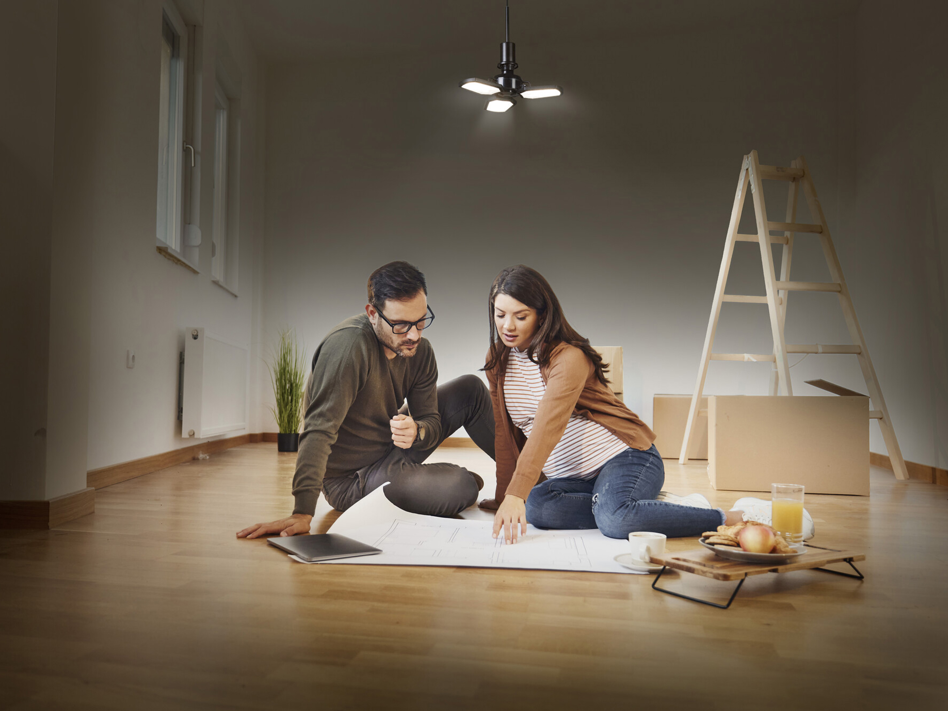 OSRAM LED-Deckenleuchte, E27, 40W, 4000K, EEK: F, 4300lm, IP20, schwarz