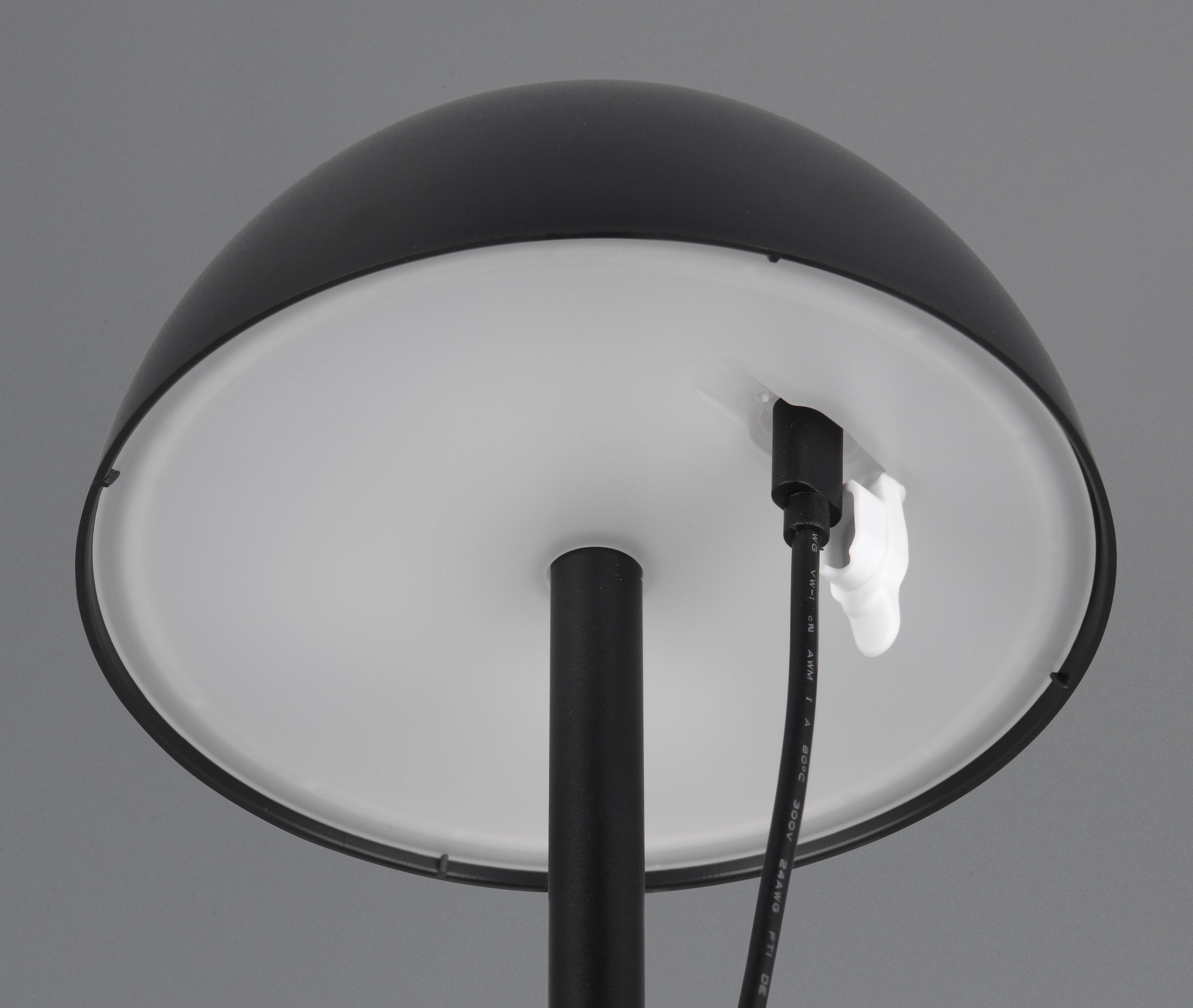 REALITY LED-Akku-Tischleuchte Ricardo R54106132 schwarz, IP54, 1,7 W, 240 lm, 3000 K REALITY LED-Akku-Tischleuchte Ricardo R54106132 schwarz, IP54, 1,7 W, 240 lm, 3000 K