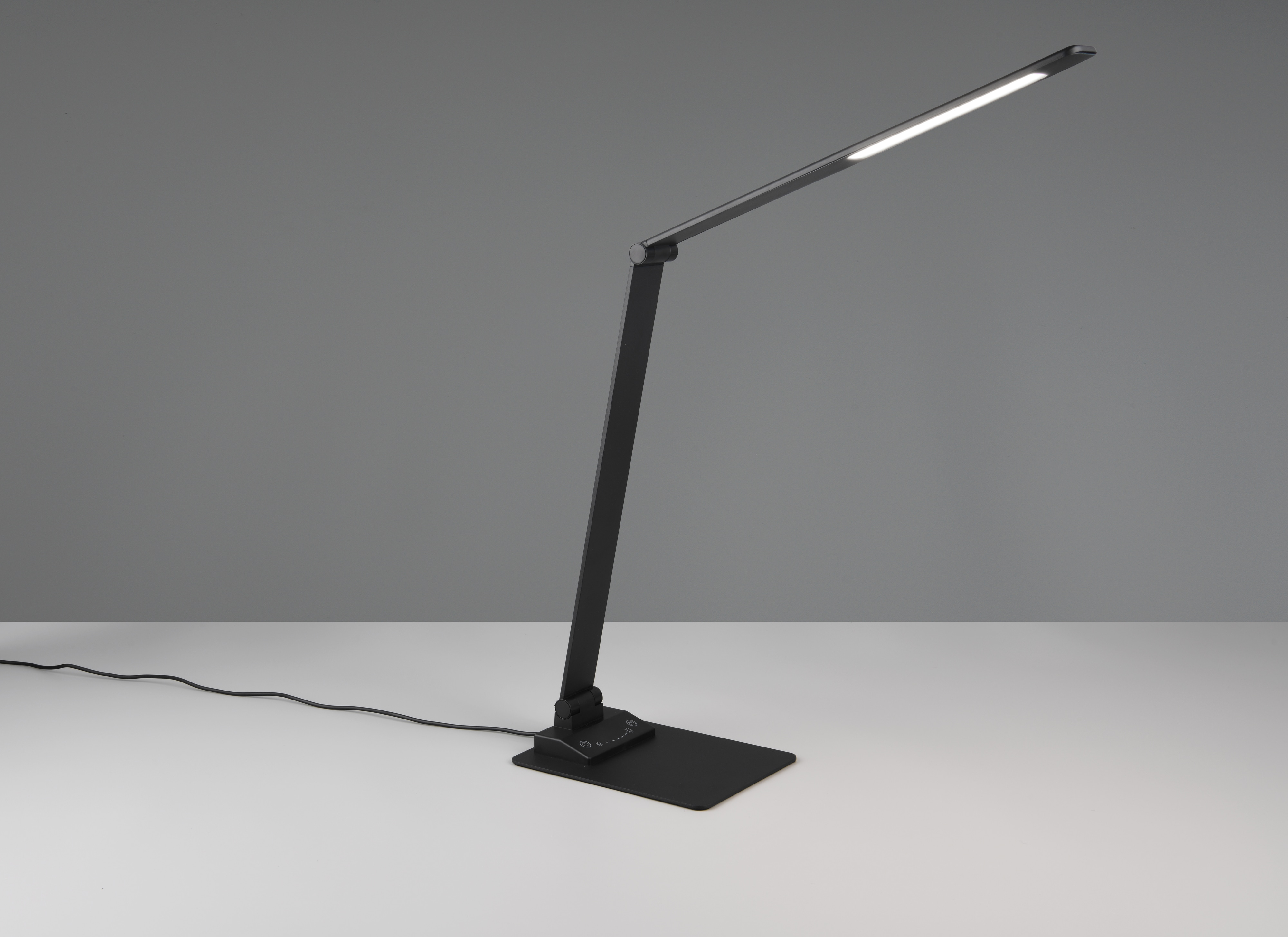 TRIO LED-Tischleuchte Travis 545310132 schwarz, 6,5 W, 650 lm, CCT