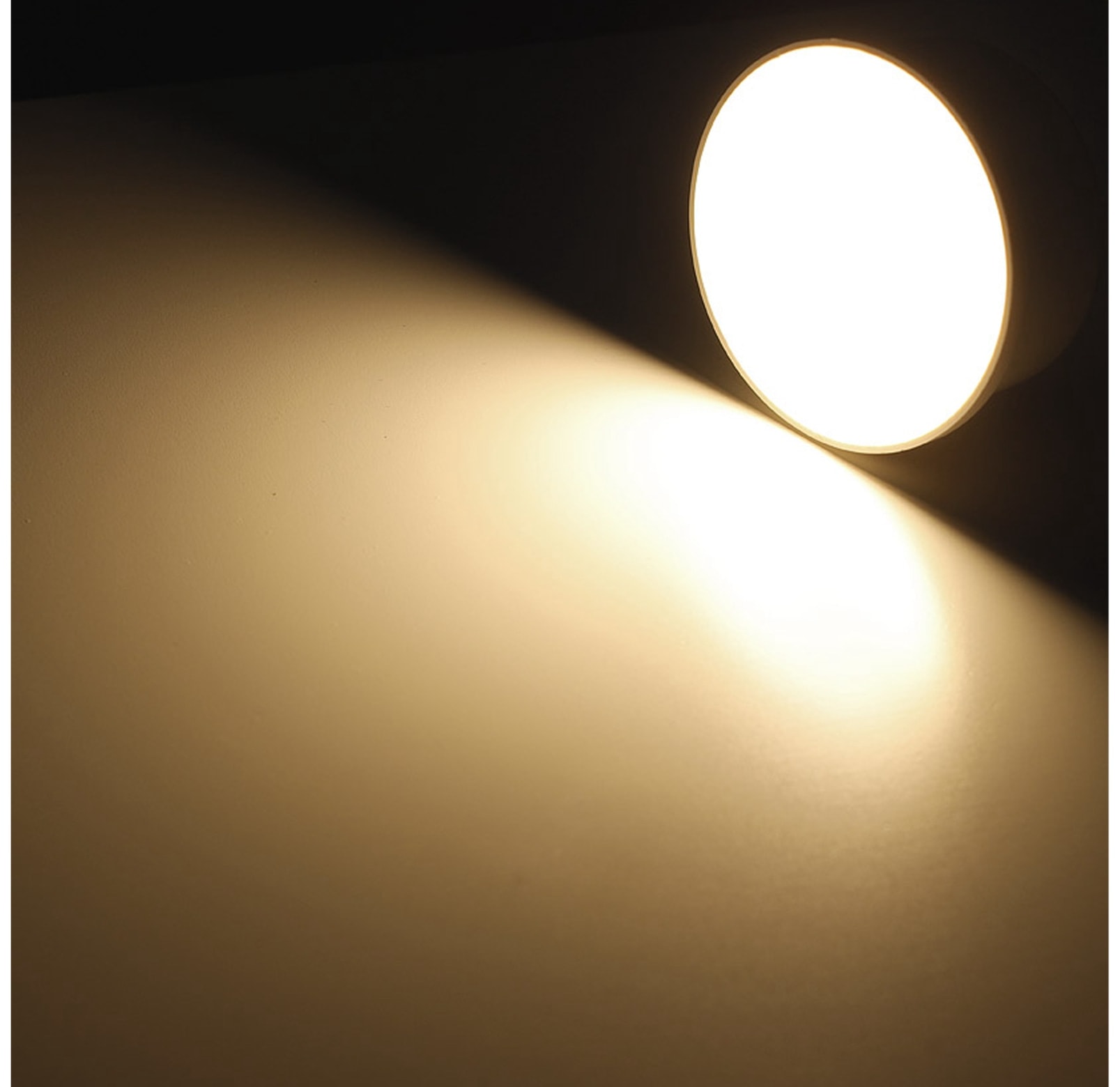 CHILITEC LED-Modul "Piatto W3" für Einbauleuchten, 3W, 240lm, EEK: F, 2900K, Ø 50 mm CHILITEC LED-Modul "Piatto W3" für Einbauleuchten, 3W, 240lm, EEK: F, 2900K, Ø 50 mm